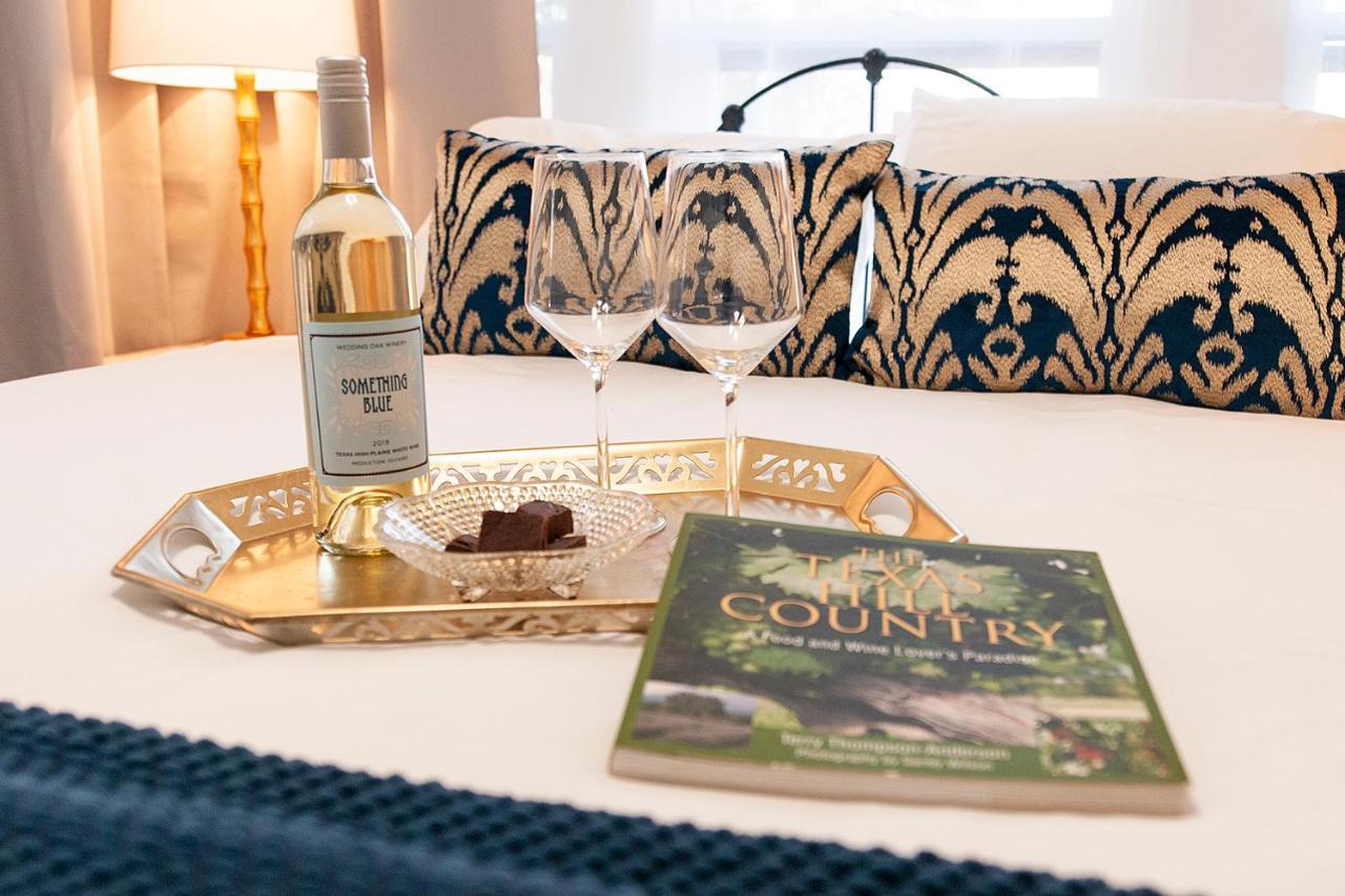 Dabbs Hotel Bed And Breakfast Llano Εξωτερικό φωτογραφία