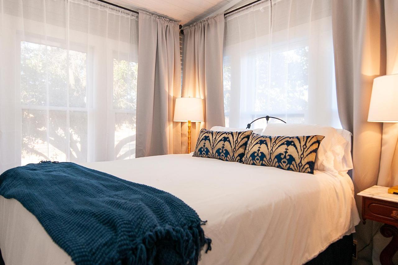 Dabbs Hotel Bed And Breakfast Llano Εξωτερικό φωτογραφία