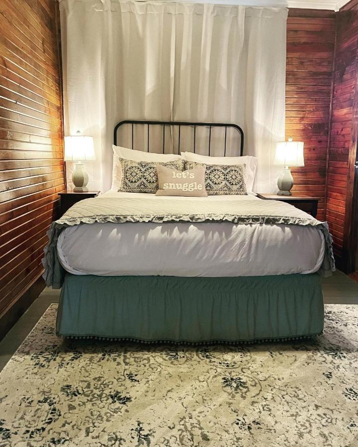 Dabbs Hotel Bed And Breakfast Llano Εξωτερικό φωτογραφία